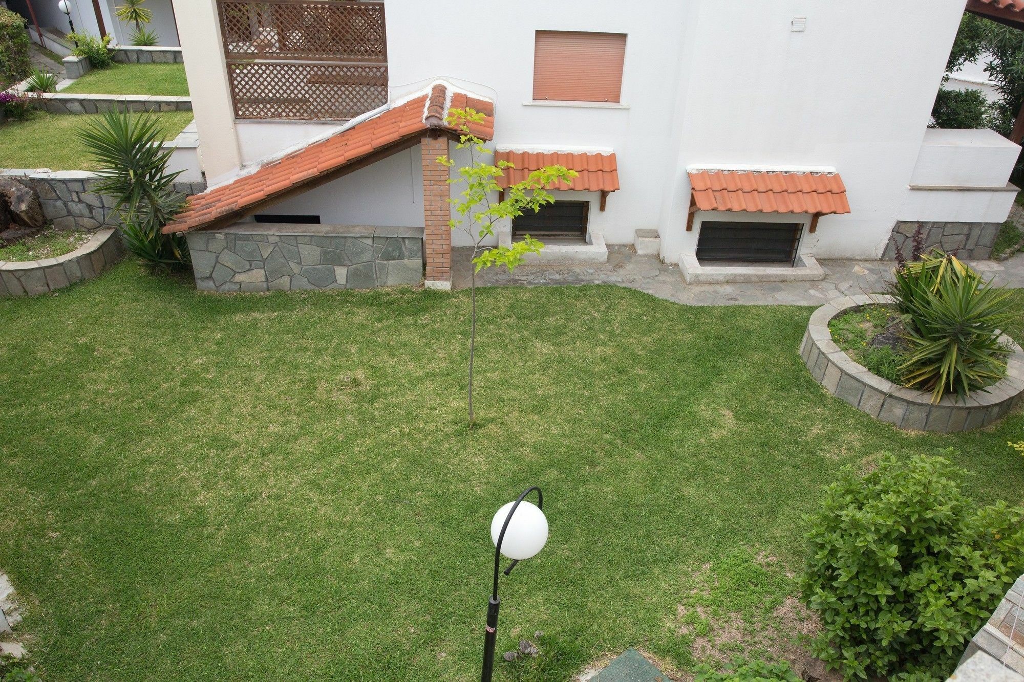 St.John Village Apartments สกาลา ฟูร์กาส ภายนอก รูปภาพ