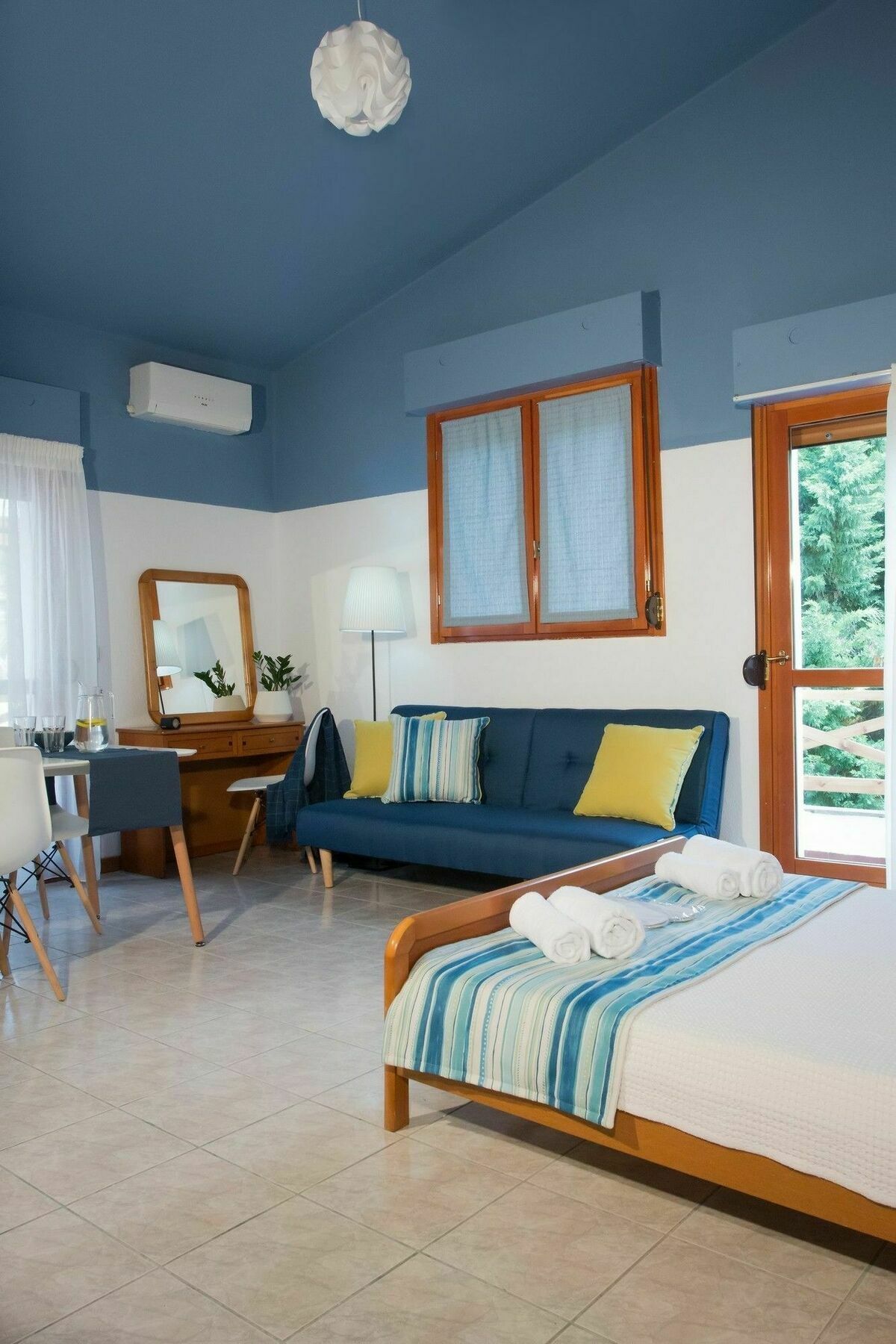 St.John Village Apartments สกาลา ฟูร์กาส ภายนอก รูปภาพ